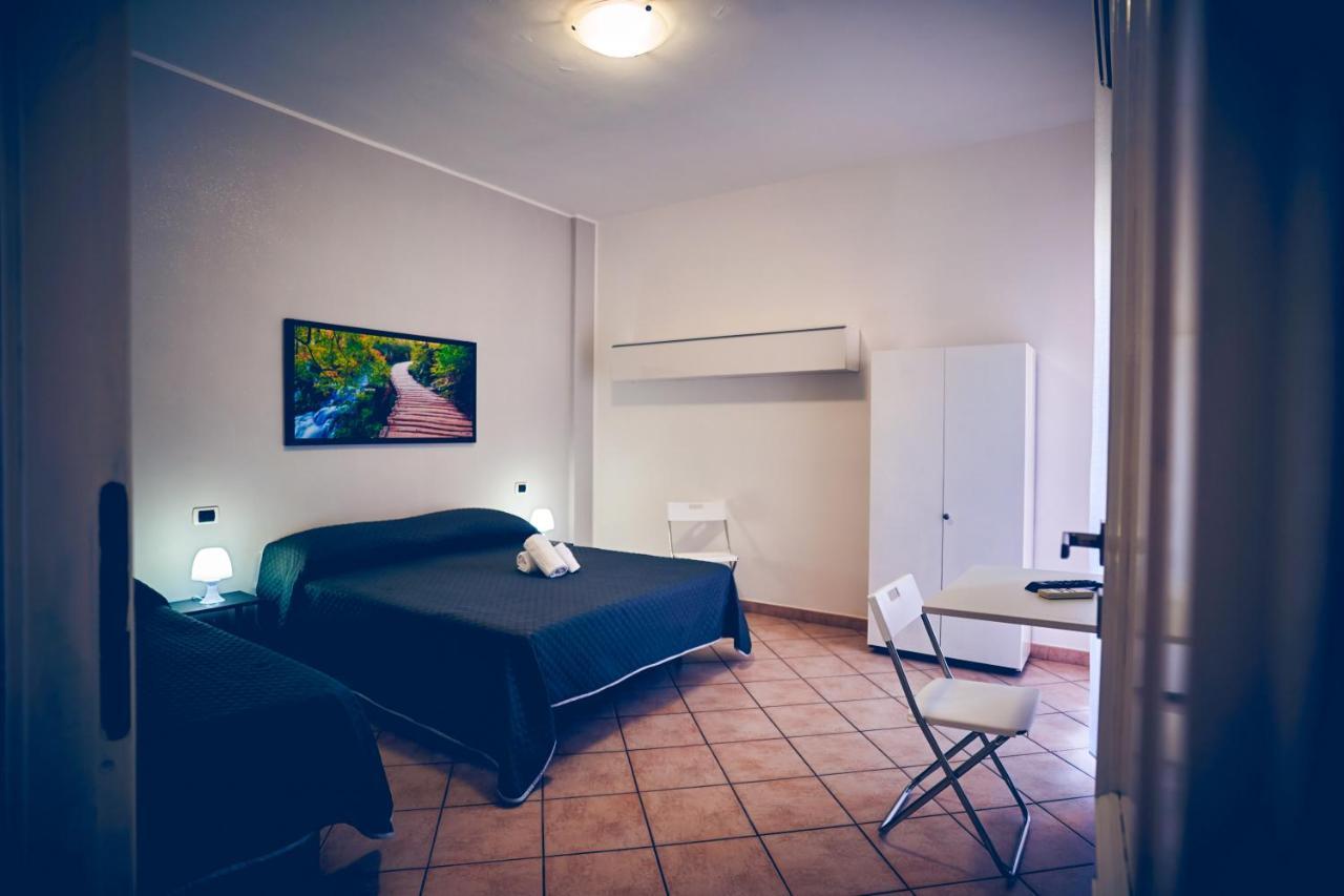 Travelershome 7Metri Guesthouse チャンピーノ エクステリア 写真