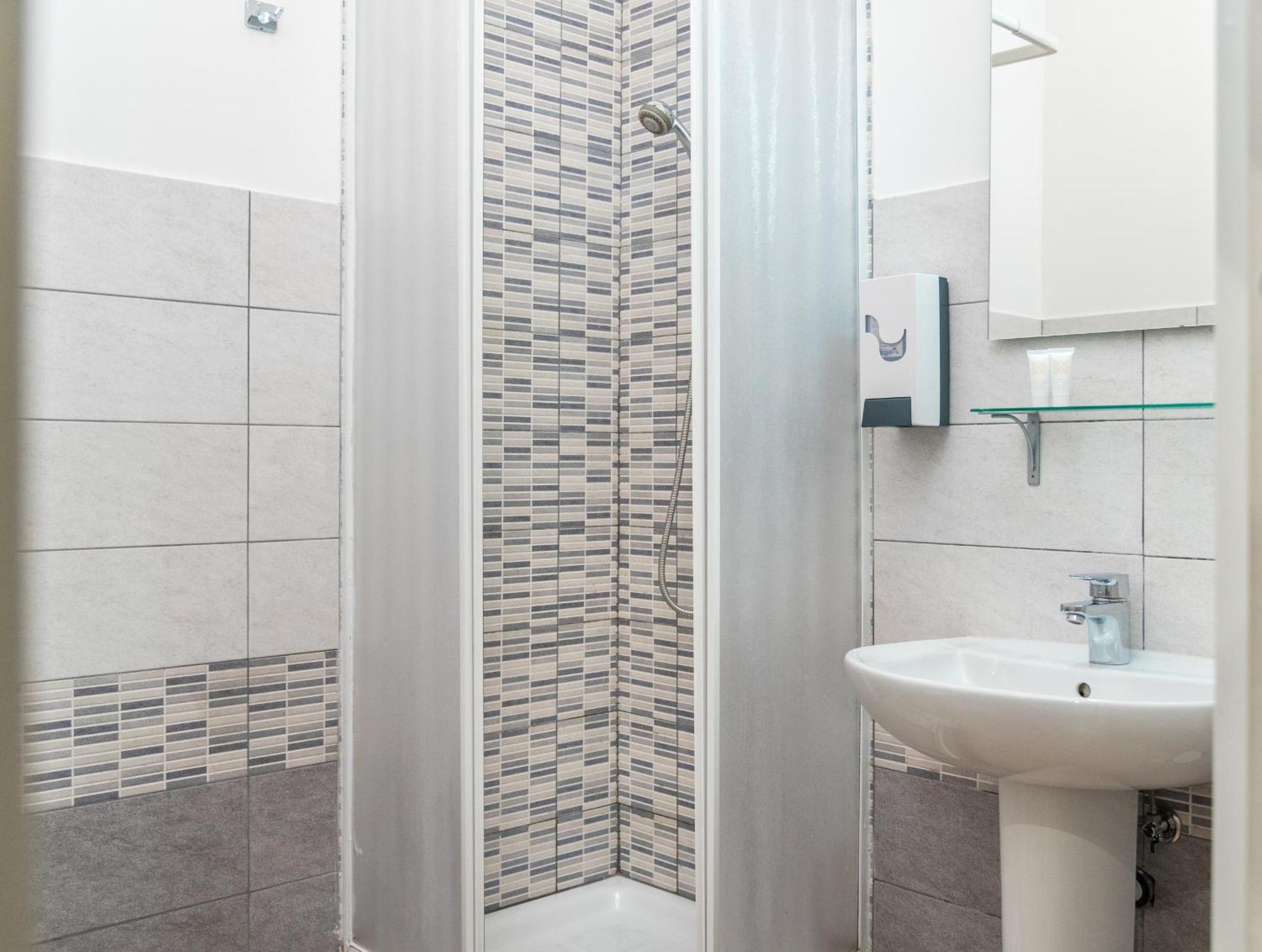 Travelershome 7Metri Guesthouse チャンピーノ エクステリア 写真